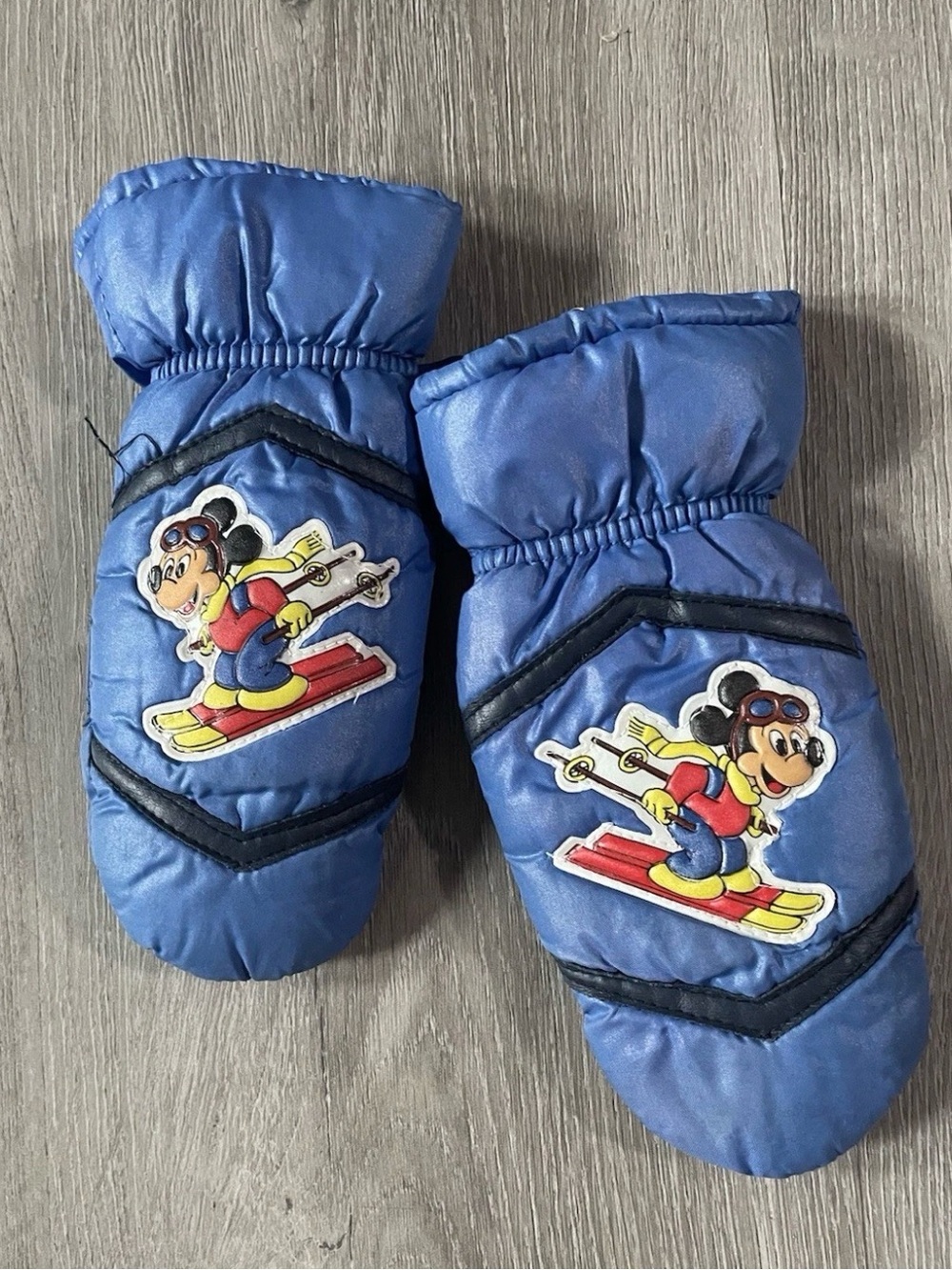 Walt Disney Productions Mickey Mouse Skiing Mittens Blue Kids Retro 80s Vintage